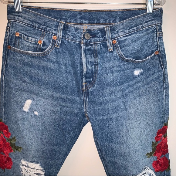 Levi's Blue Cropped Jeans with Red Floral Embroidery - Picture 7 of 12